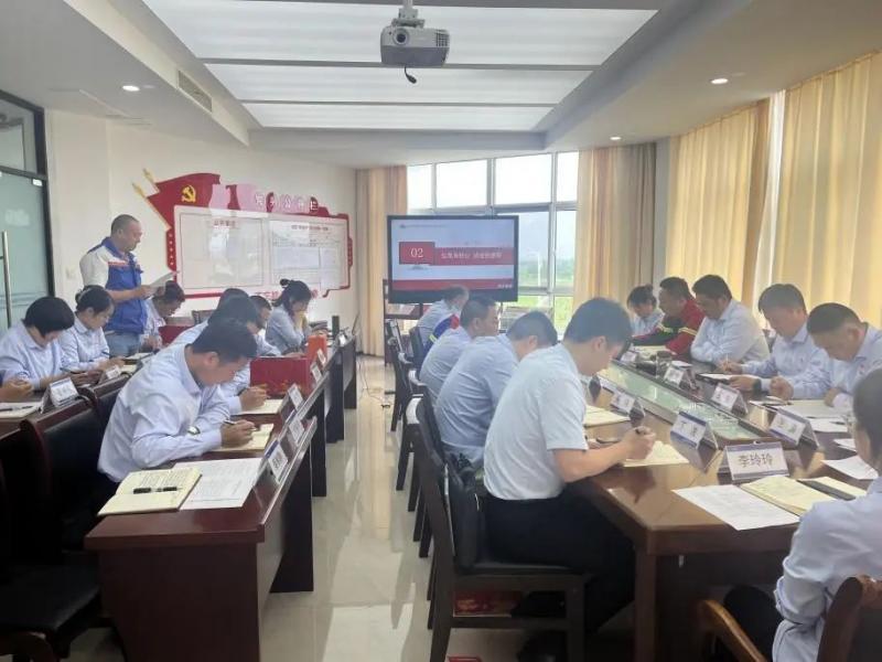 ff8a06b9c3035ee1044ac7b9bef6753c.jpg ff8a06b9c3035ee1044ac7b9bef6753c.jpg